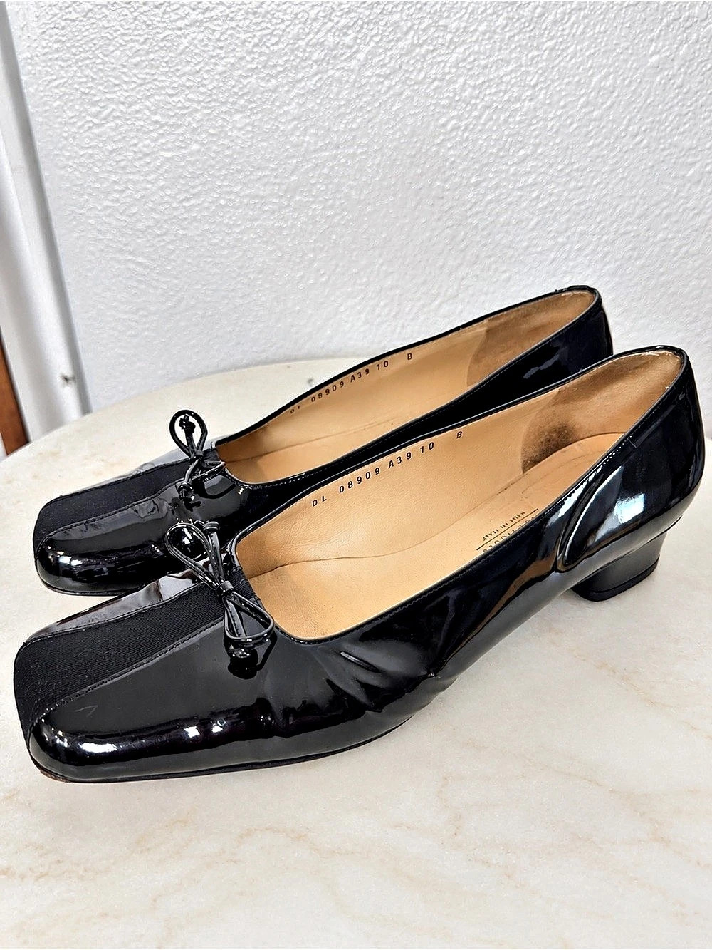 Salvatore Ferragamo Boutique Black Patent Leather Pumps – Women’s Size 10 B
